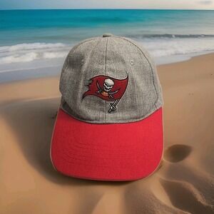 Tampa Bay Buccaneers Hat Men Gray Red Strapback Cap NFL Football E-007